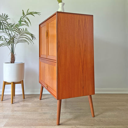 Vintage Mid Century G Plan Fresco Drinks Cocktail Cabinet on Wooden Legs