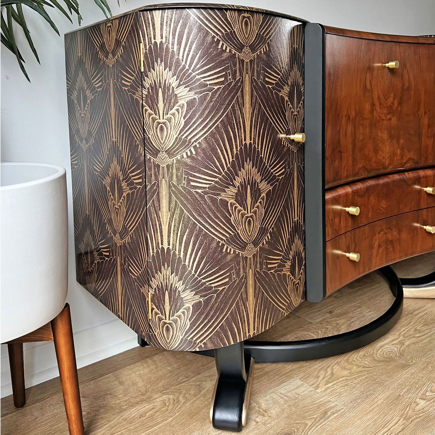 1920s Style Art Deco Beautility Walnut Sideboard Cocktail Cabinet - Black & Gold