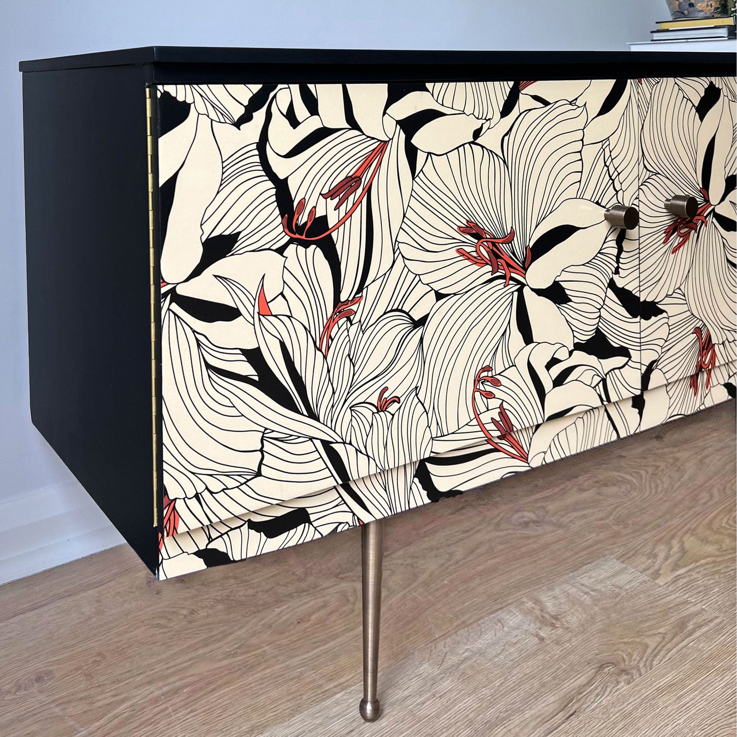 Gucci Lillies Vintage 6ft Large Sideboard TV Unit Media Console