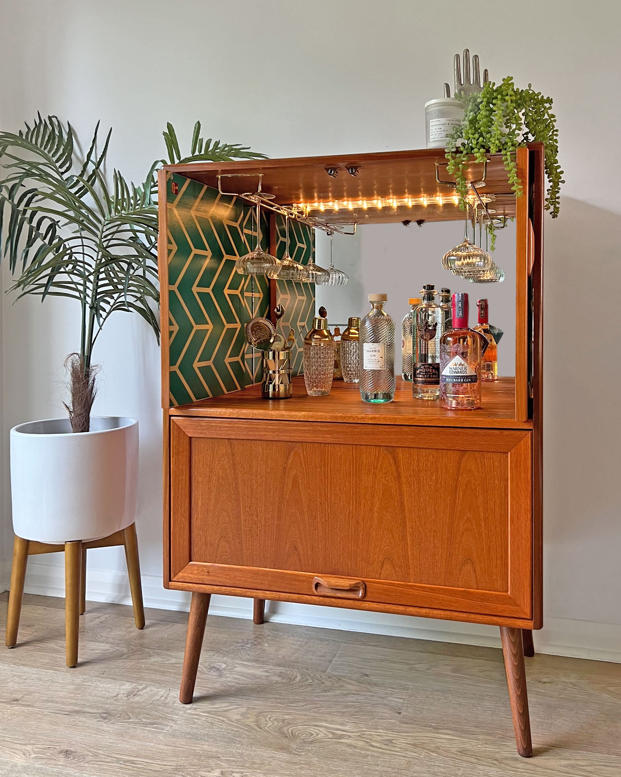 Vintage mid century modern bar deals cabinet